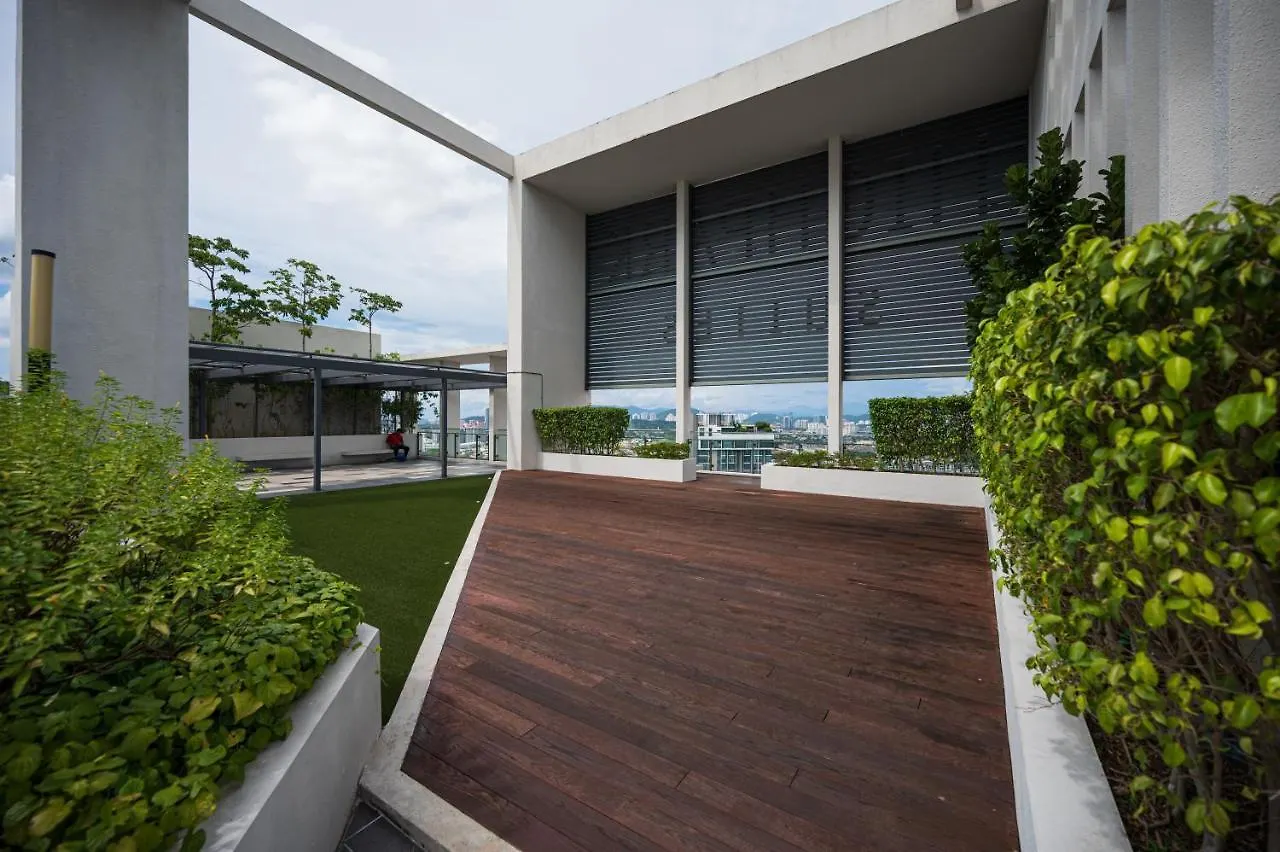 Highpark Suites By Airhost Petaling Jaya 0*,