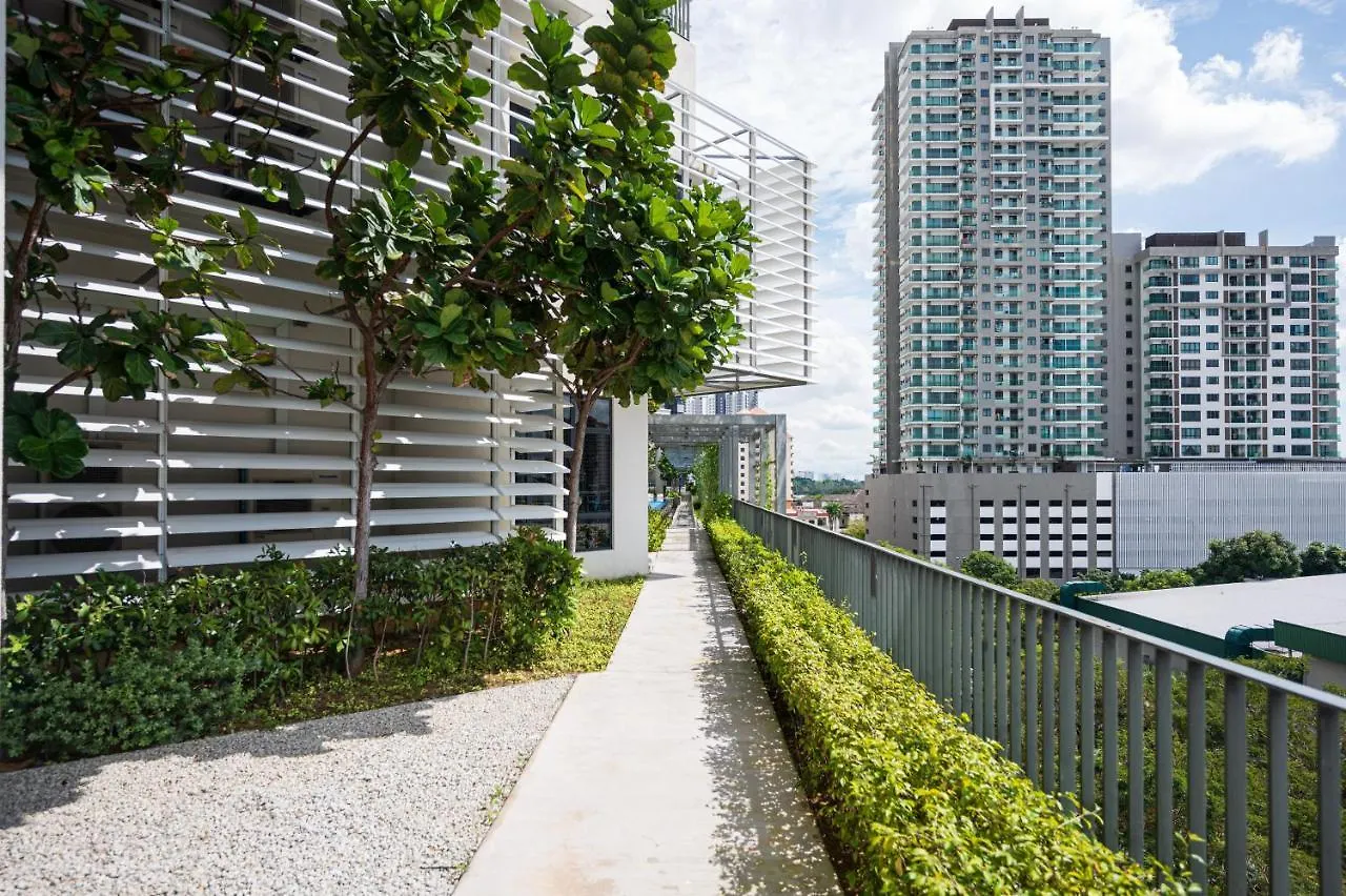 Highpark Suites By Airhost Petaling Jaya Apartment