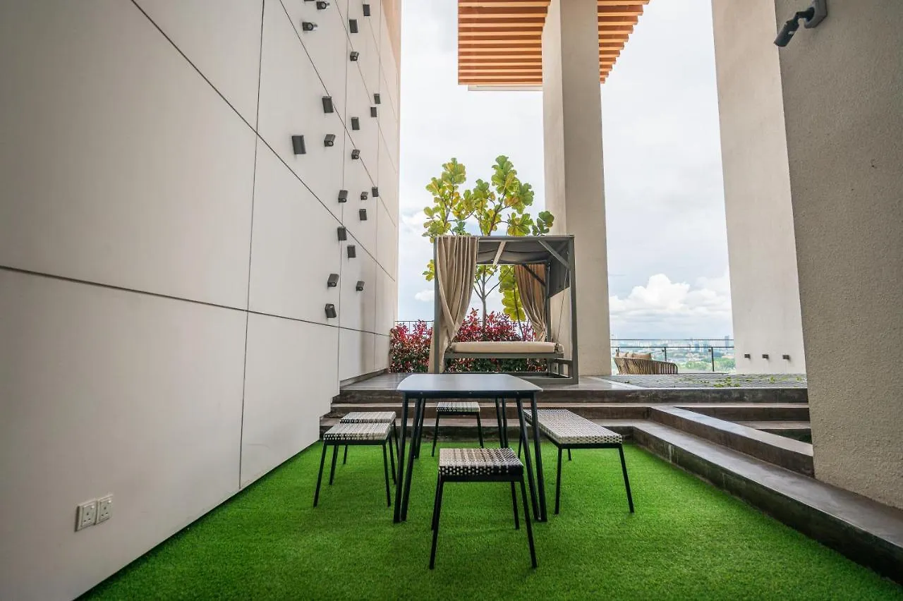 Highpark Suites By Airhost Petaling Jaya Apartment